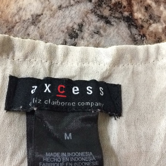 Top - Picture 3 of 3